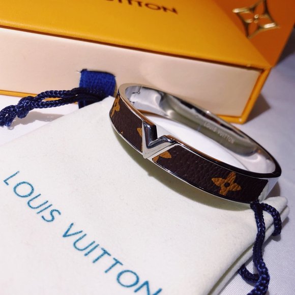 Jewelry - LV Fashion Bracelets Jewelry - LV Fashion Bracelets